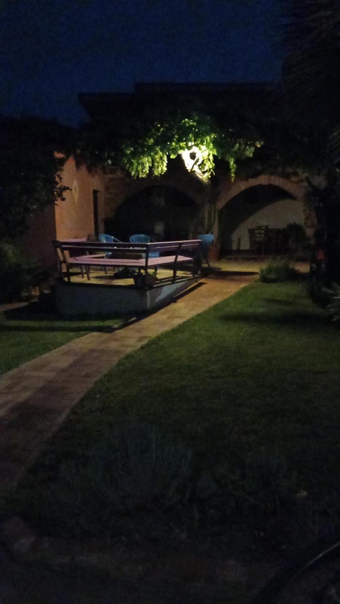 Agriturismo Il Melograno Риола Сардо Екстериор снимка