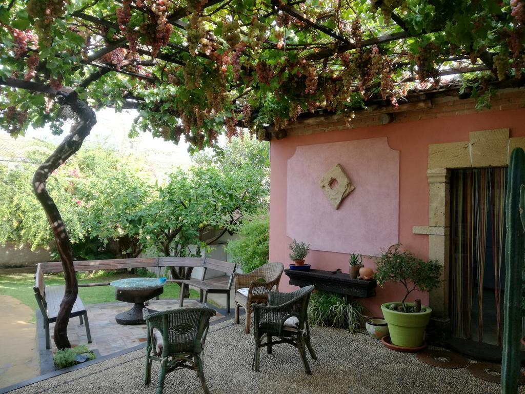 Agriturismo Il Melograno Риола Сардо Екстериор снимка